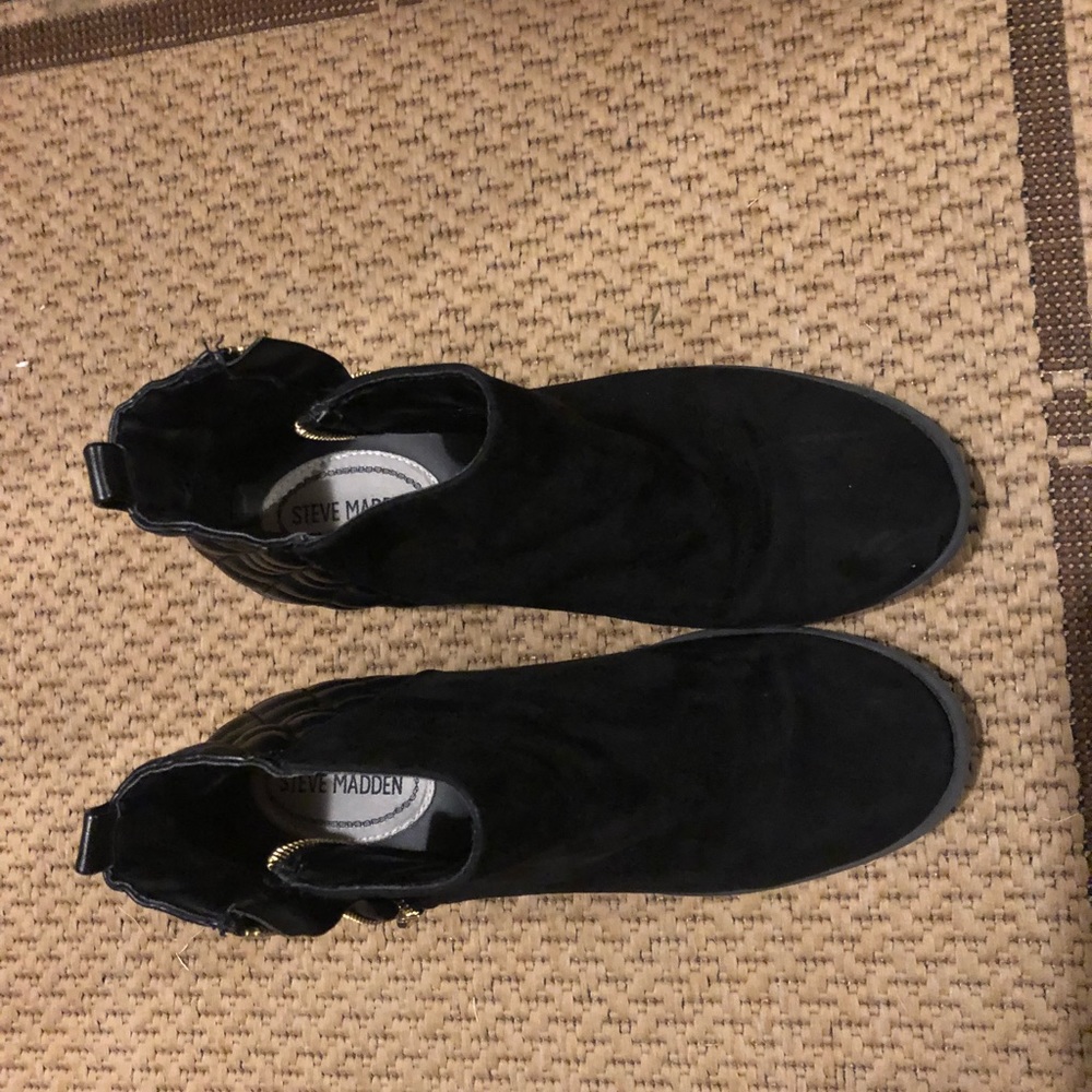 Girls boots